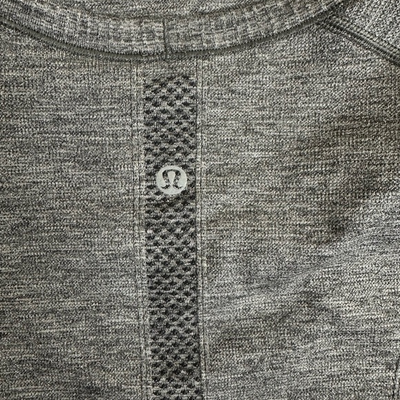 Sold Lululemon Swiftly Tech Long Sleeve Crew Sparkle
Black / White / Silver - Picture 2 of 4